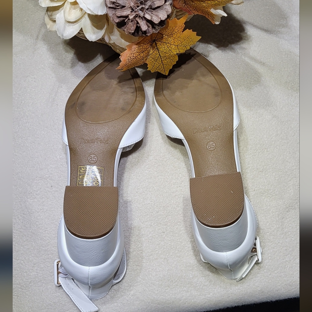 Dream Pairs Women's NWOT White Ankle Strap 2.5in Chunky Low Heel Pumps Size 8.5 - Picture 15 of 15